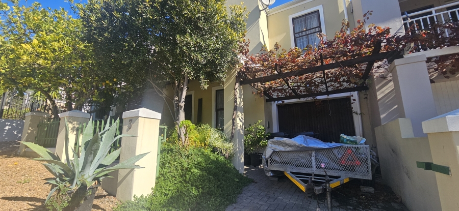 To Let 3 Bedroom Property for Rent in Welgevonden Estate Western Cape
